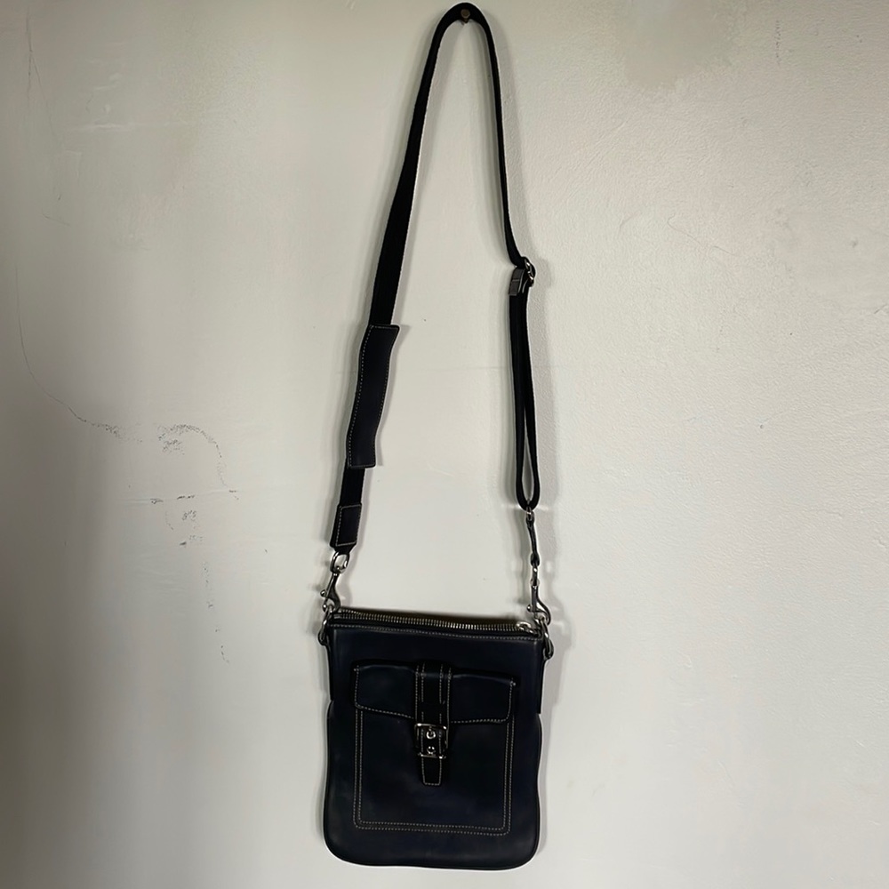 Coach Cross Body Travel Purse used only a handful of times